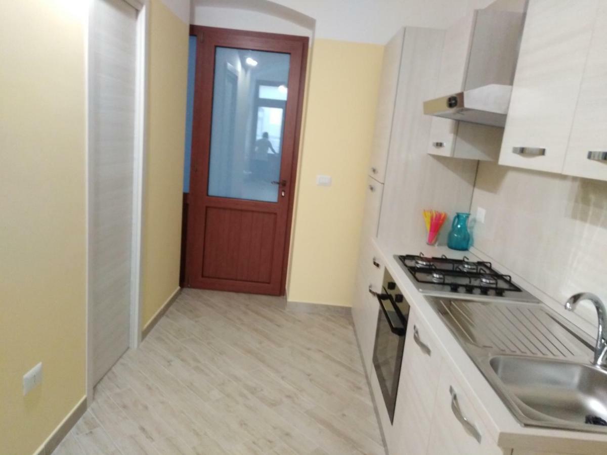 Suite Bb Trani Bagian luar foto