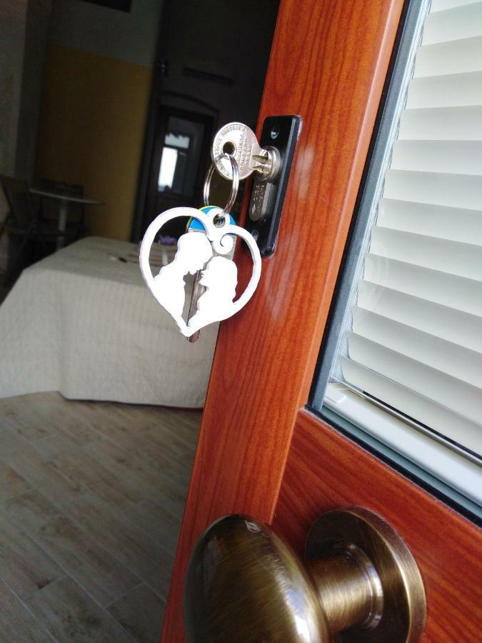 Suite Bb Trani Bagian luar foto